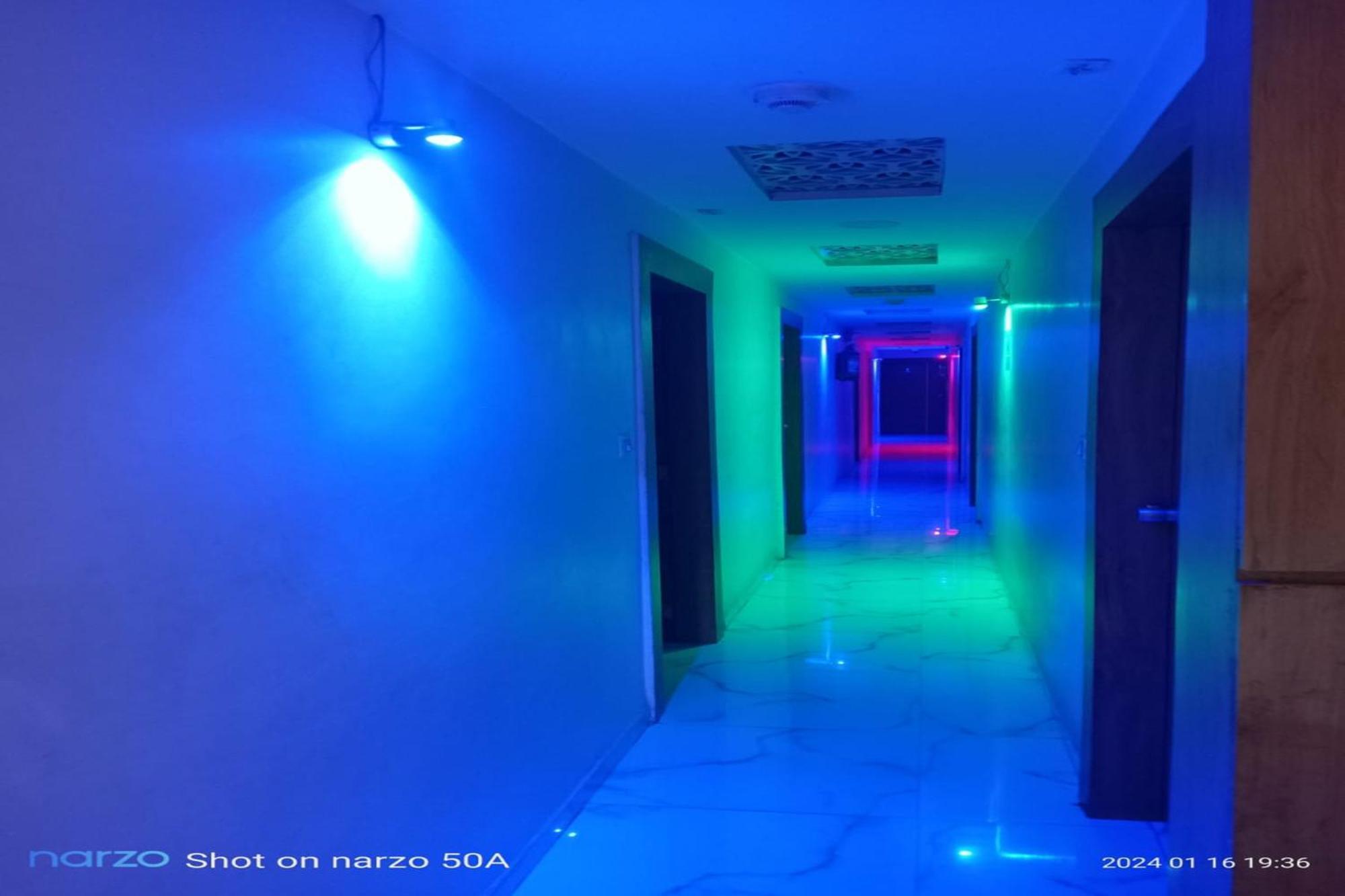 Hotel New Lake View Ahmedabad Eksteriør bilde